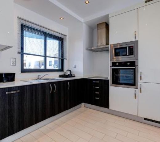 One Bedroom Apartment in Albur Village 1A