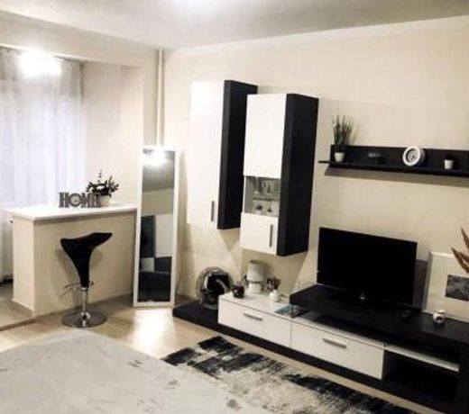 REEAS APARTAMENT