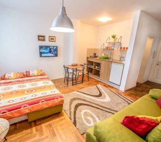 Mina Penthouse