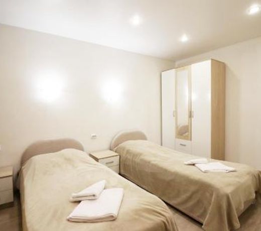 Apartment on 50 let Oktyabrya 13