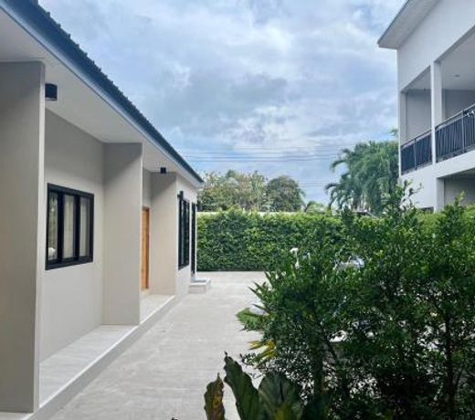 The Grey House Palai Phuket