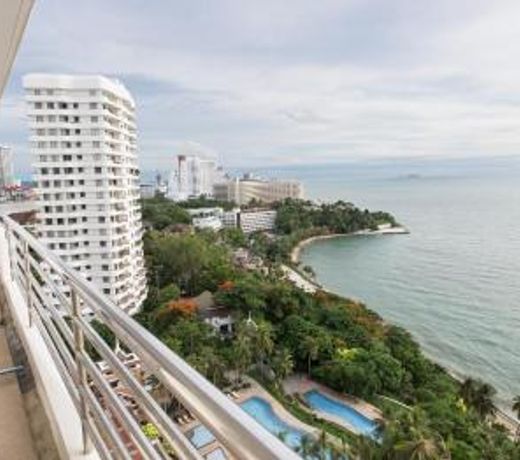 Spacious Room with Ocean & City View