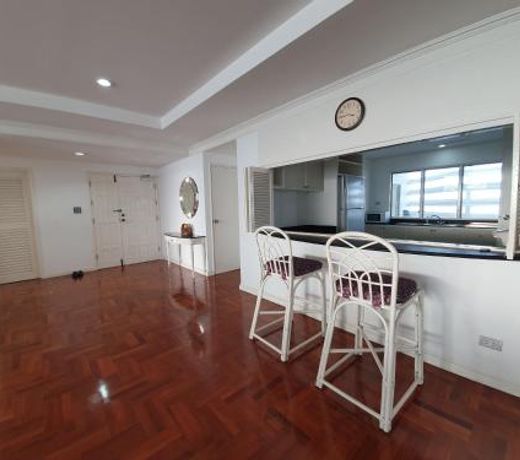 Spacious Room with Ocean & City View