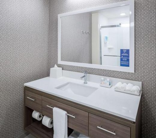 Home2 Suites By Hilton Cape Canaveral Cruise Port