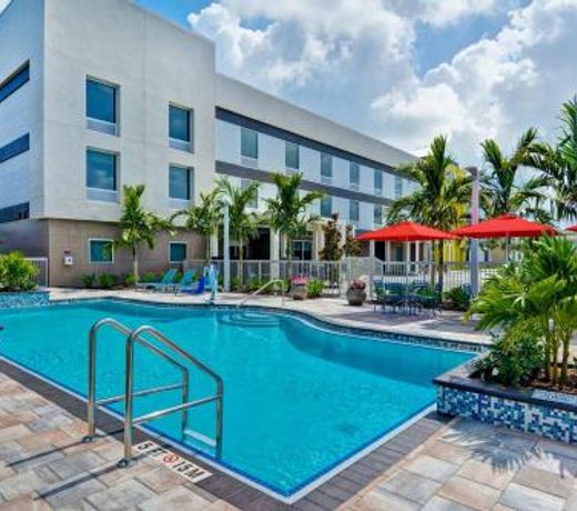 Home2 Suites By Hilton Naples I-75 Pine Ridge Road