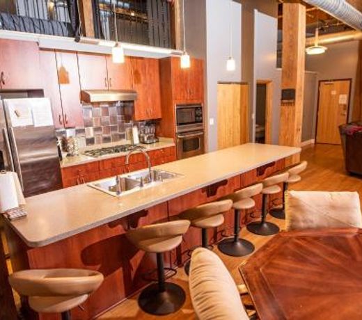 Georgia Street 4 Bedroom Condo Downtown!!