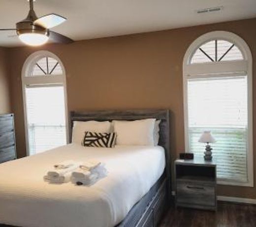 Vacation Property - Near Uptown Charlotte, NC