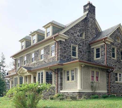 Comfort at the Mansion