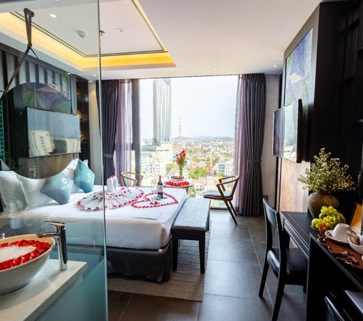 White Lotus Hue Hotel