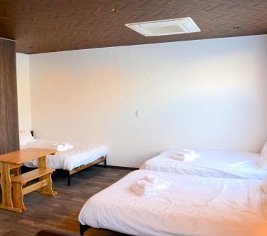 Economy Hotel Upashi