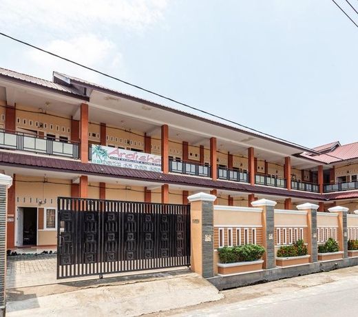 RedDoorz Syariah @ Jalan Letda Sujono Tembung