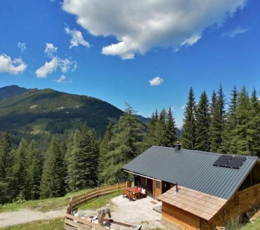 Ampferkaralm Hutte