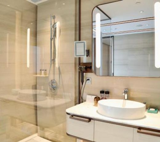 InterContinental Chongqing Raffles City, an IHG Hotel