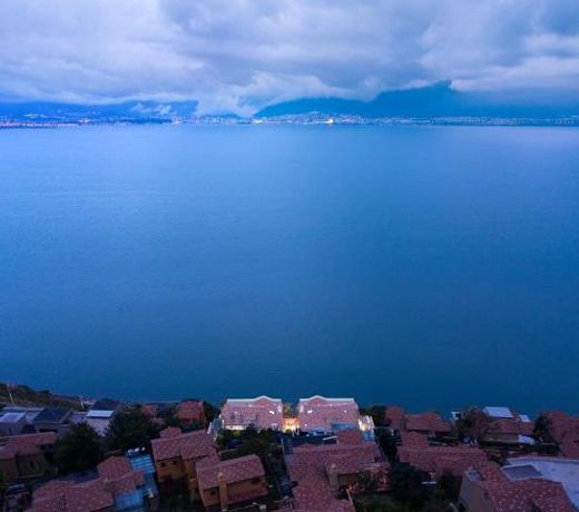 Mont XIX Full Lake View Luxury Villa