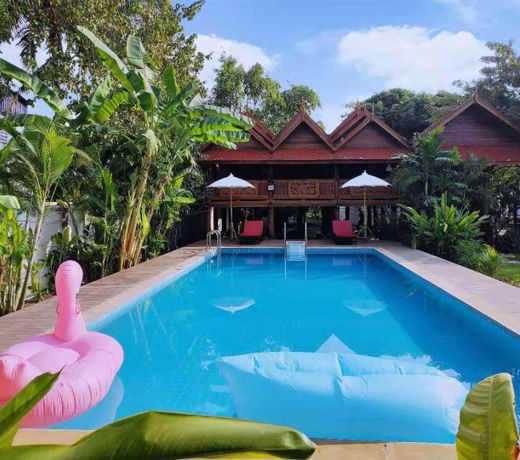 Capital O923 Elephant at Baan Tawai