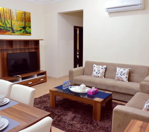 Emerald Suites #10