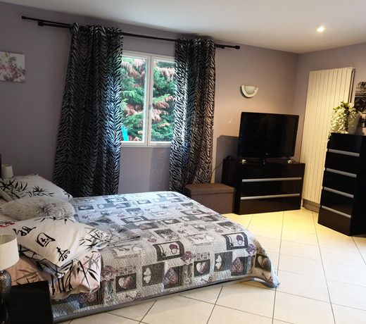 Rooms at 40 min from Paris