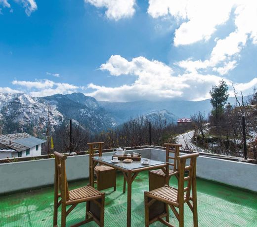 Aishnee Bagh by Vista Rooms