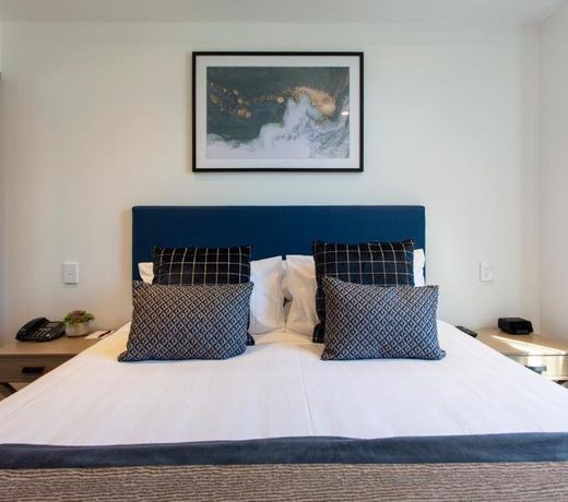 Ramada by Wyndham Queenstown Central