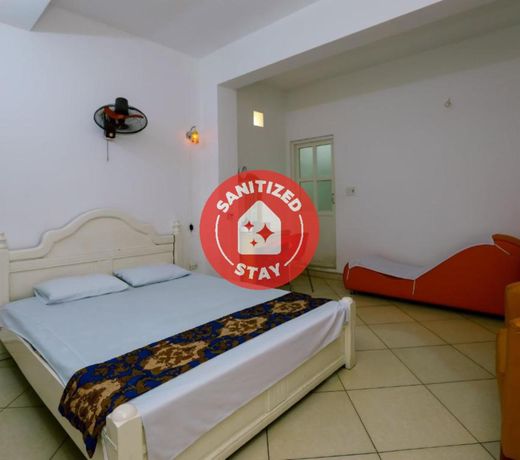 OYO 1114 Lucky Hotel