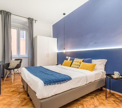 Lovely guest-room with private bathroom