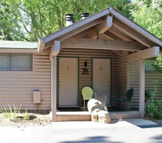 Sunnyside Knoll with Hot Tubs by Rocky Mountain Resorts