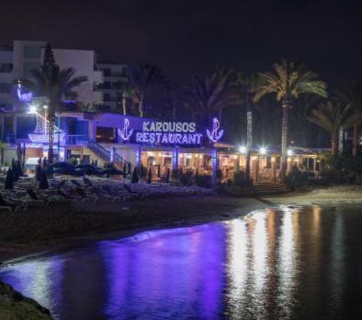 Karousos Beach Rooms