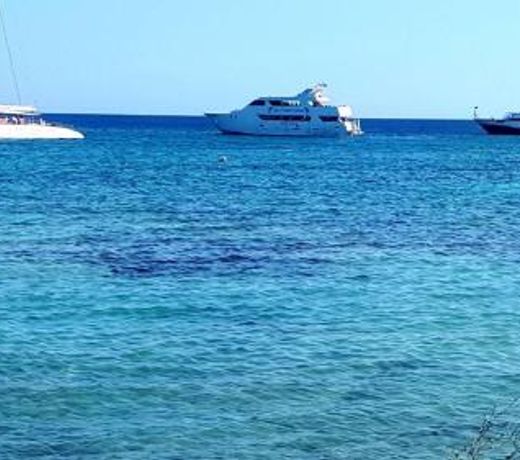 Karousos Beach Rooms