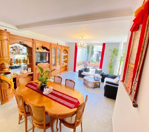 Reims Sherpa Guest House