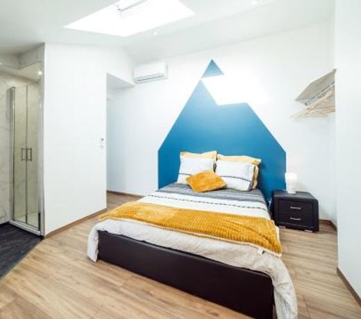 Appartement Le Grand Dupont du Parc Ste-Marie - OscarNewHome
