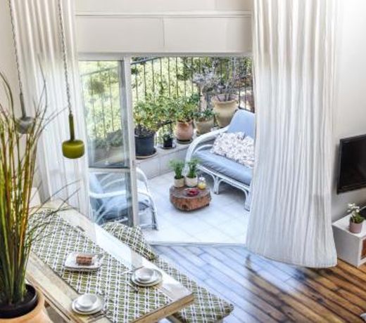 Captivating Apartment With Balcony and Roof Top by Sea N' Rent