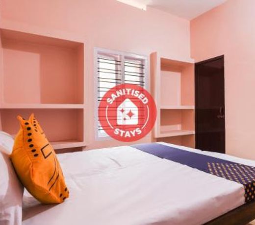 Vaccinated Staff- SPOT ON 68111 Jeena Motels