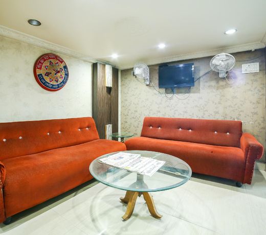 OYO 69571 Hotel Spark