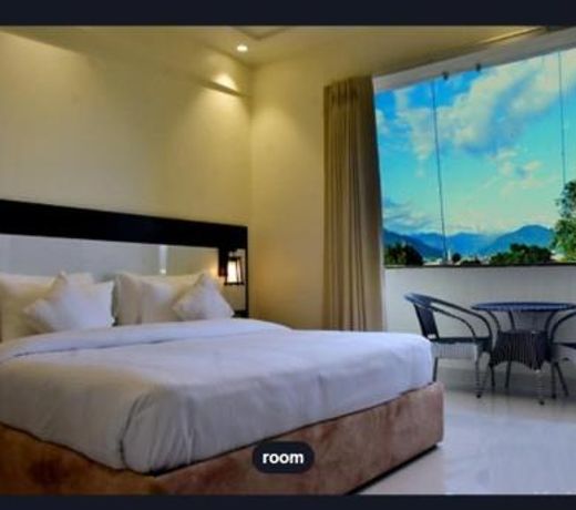 Hotel Pearl Inn