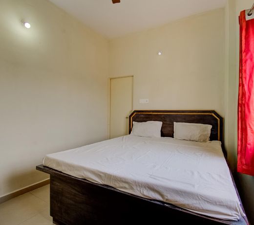 SPOT ON 72005 Hotel Shri Anand