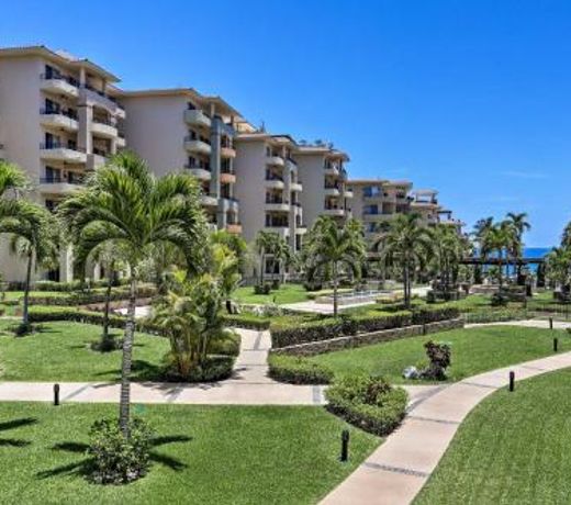 Villa La Estancia Condo with Pools, Hot Tub and Balcony