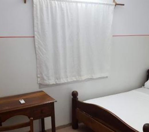 Academia Hotel