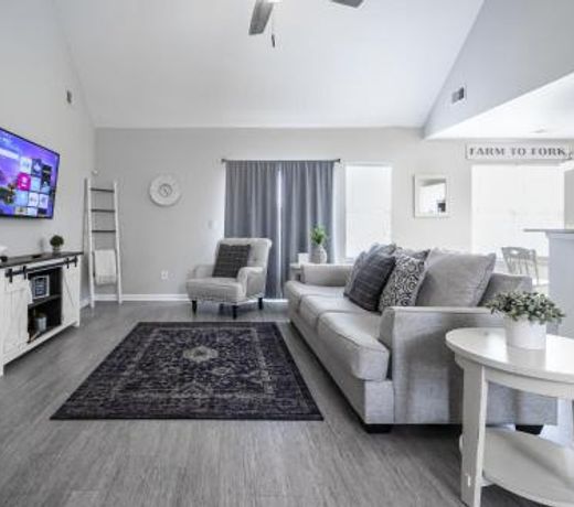 Charming 3 Bedroom Cartersville Farmhouse Inspired Retreat