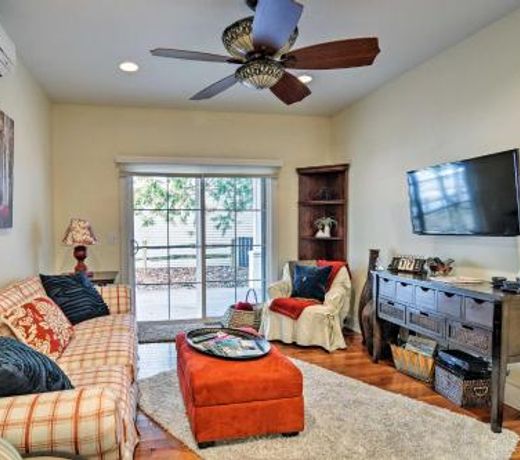 Northwest Michigan Duplex half Mi to Lake Michigan