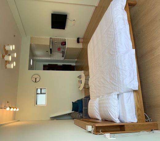 L&R Homestay Room2