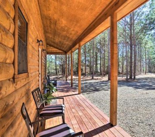 The Breeze Forested Oasis with Hot Tub and Deck!
