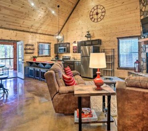 The Breeze Forested Oasis with Hot Tub and Deck!