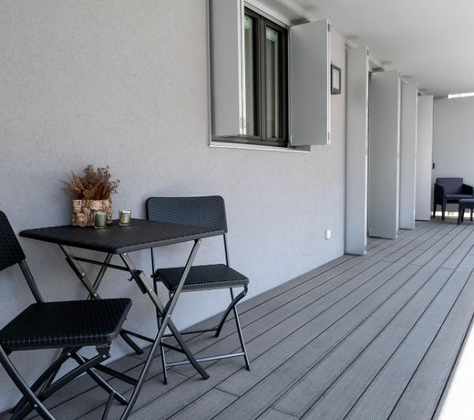 Family apartment near the train station