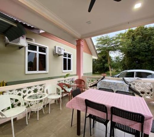 Besut Guesthouse