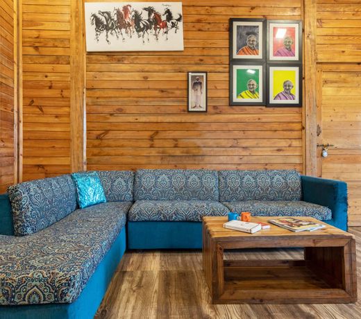 LoveNest Loghouse by Vista Rooms