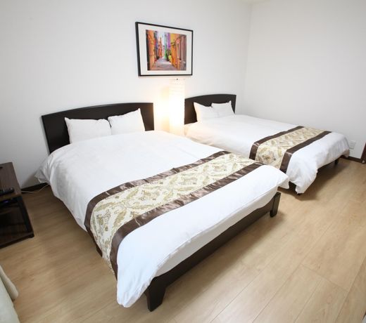 5P/2mins to station/Free wifi/long-stay welcome!