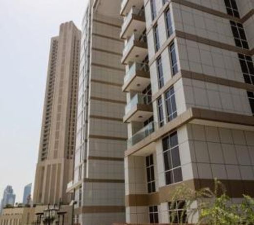 Minimalistic Apt With Pool Near Burj Khalifa