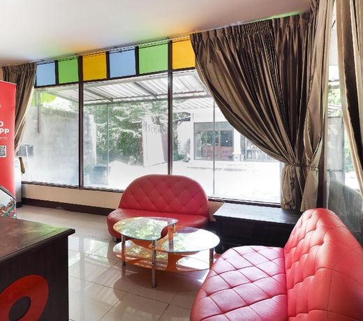 OYO 957 Thai Gallery Home