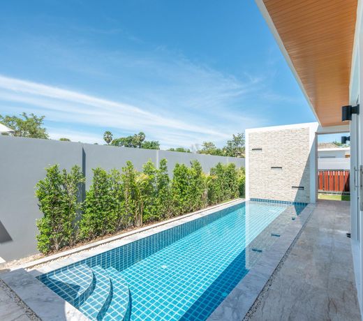 Signature Pool Villa with Private Pool 3 Bedrooms