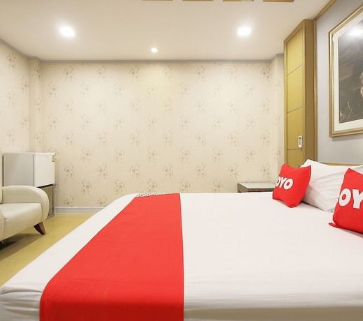 OYO 1002 Pinklao Resort